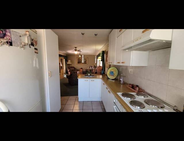 3 BEDROOM SIMPLEX FOR SALE IN RANDHART